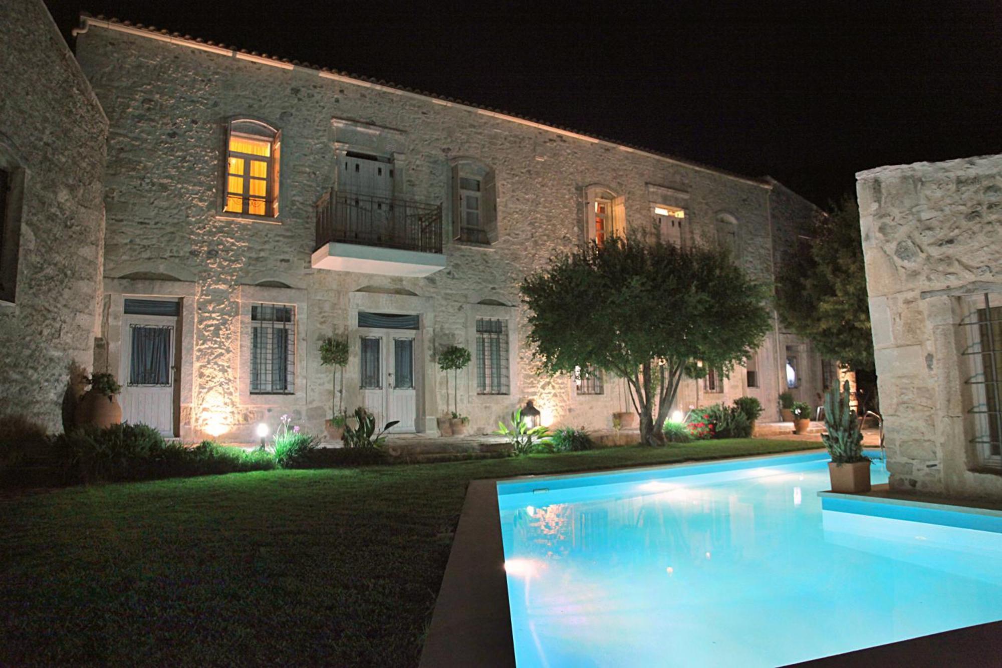 Villa Kerasia Vlakhiana Bagian luar foto